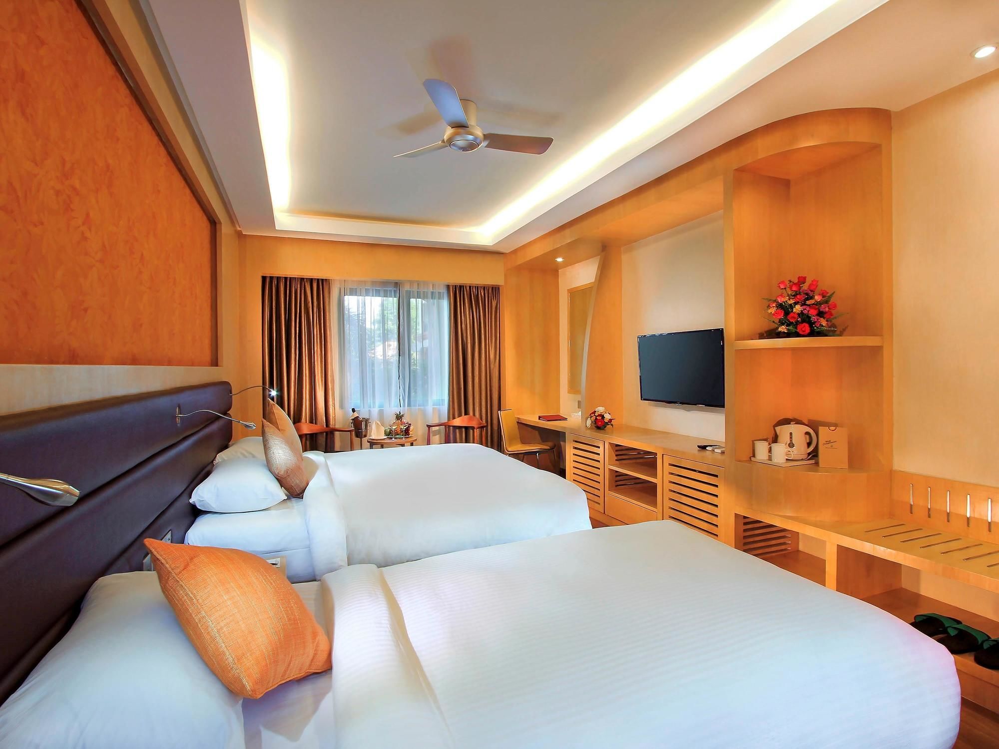 Mercure Yangon Kaba Aye Bagian luar foto